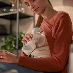 Avent Manual Breast Pump SCF430/01