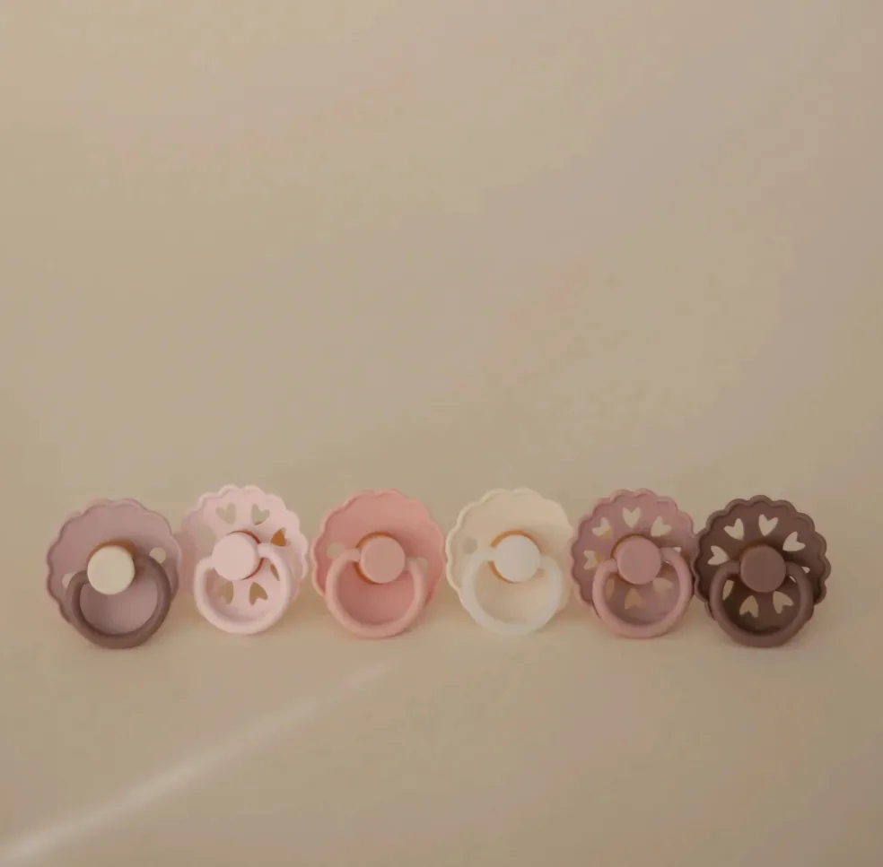 Frigg Latex 6-Pack Pacifier