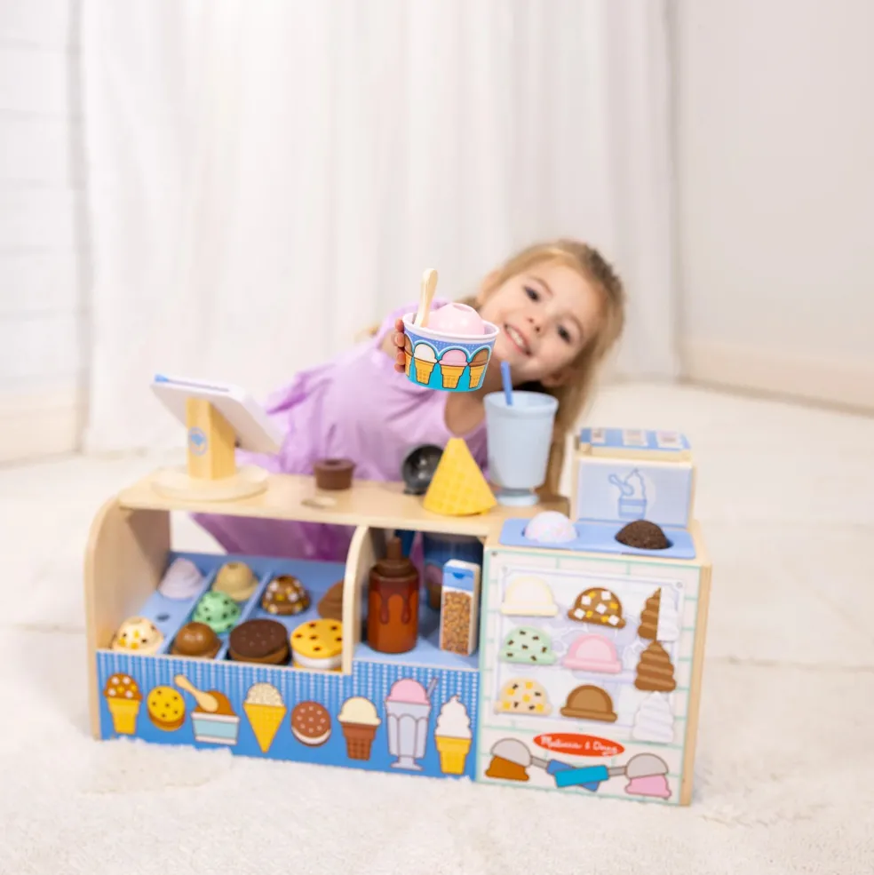 Melissa & Doug Wooden Cool Scoops Ice Creamery
