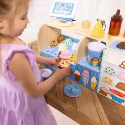 Melissa & Doug Wooden Cool Scoops Ice Creamery